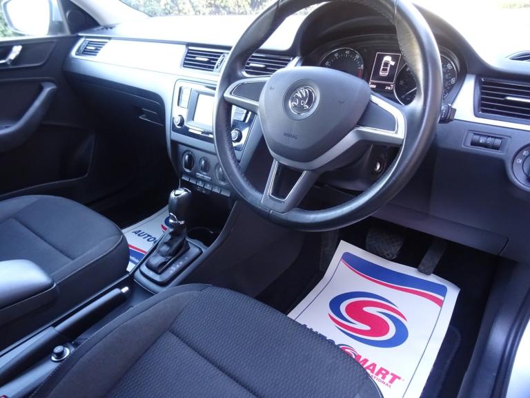 2015 Skoda Rapid 1.4 TSI 125 SE 5dr DSG Automatic **LOW MILEAGE*ONLY 22000 MILES FROM NEW** HATCH...
