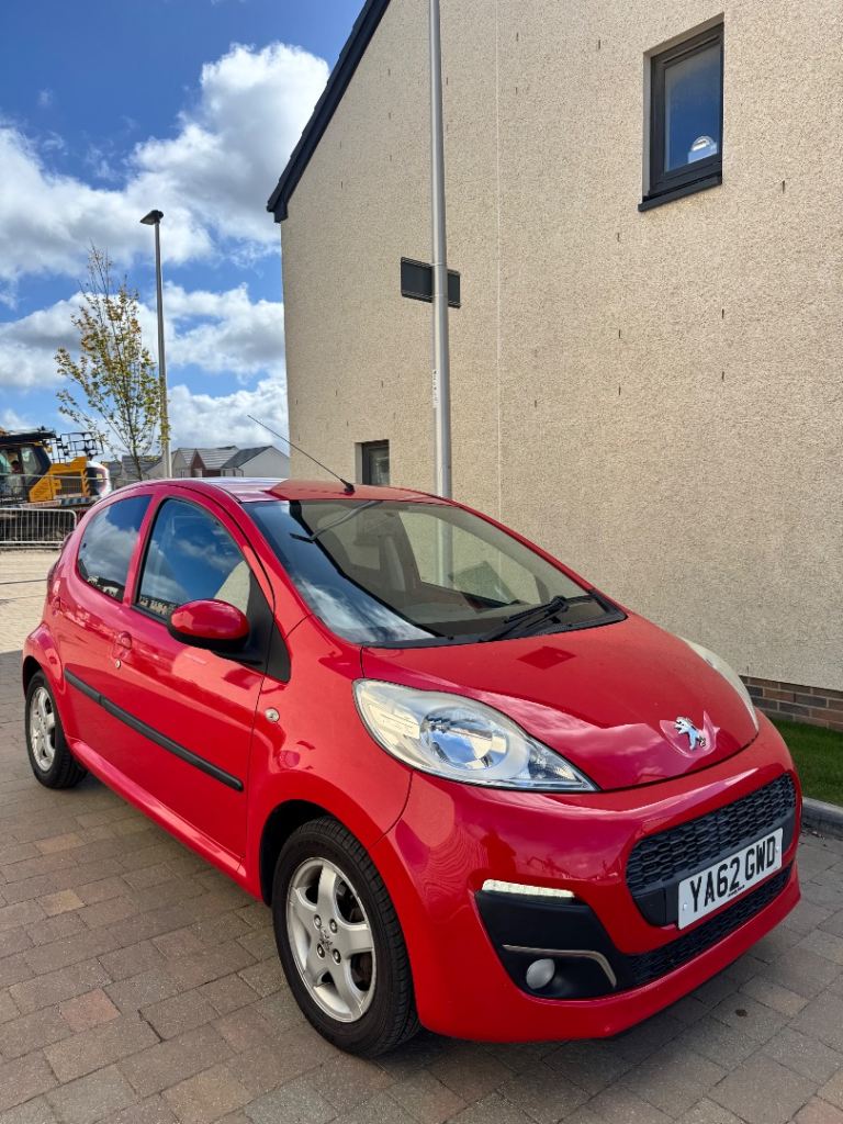 Peugeot, 107, Hatchback, 2013, Manual, 998 (cc), 5 doors