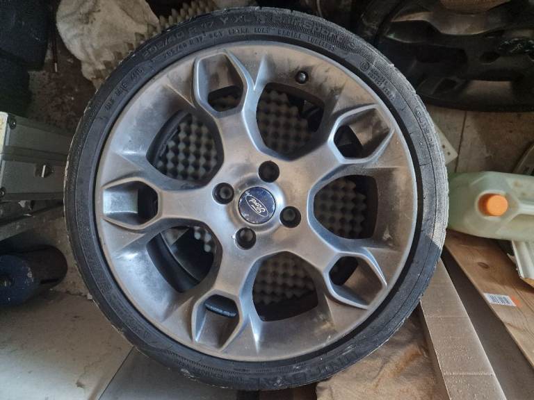 4 Fiesta Sport Alloys.  17 Inch Alloys