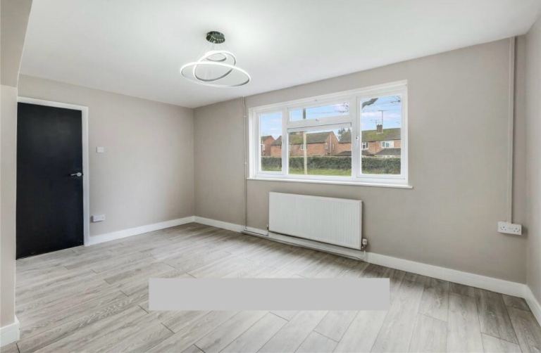 3 Bedroom House Fully Refurbished To High Standard Company Let Accepted