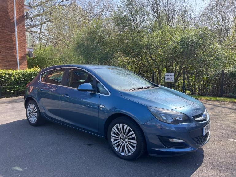 2014 Vauxhall Astra 1.6i 16V Excite 5dr HATCHBACK PETROL Manual