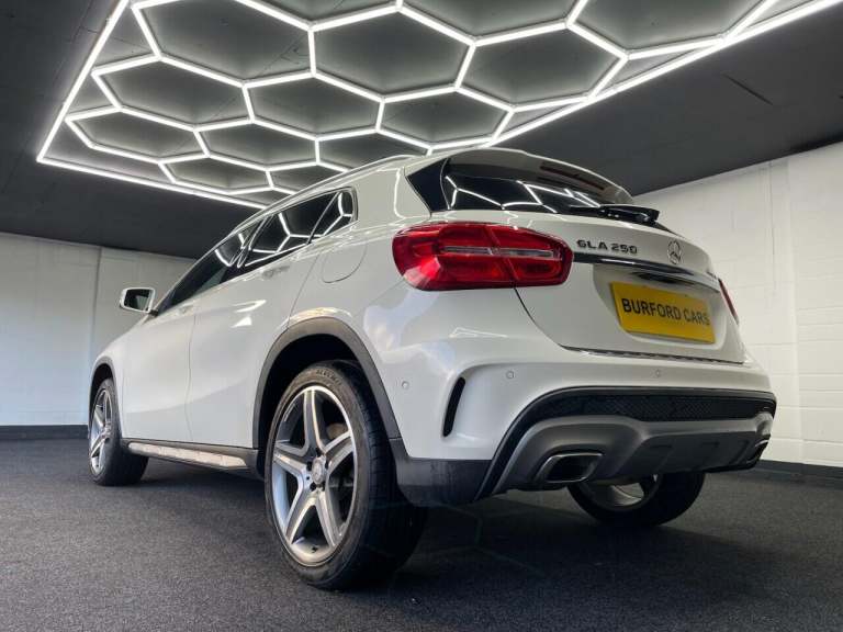 2017 Mercedes-Benz GLA 2.0 GLA250 AMG Line (Premium Plus) SUV 5dr Petrol 7G-DCT 4MATIC Euro 6 (s/...