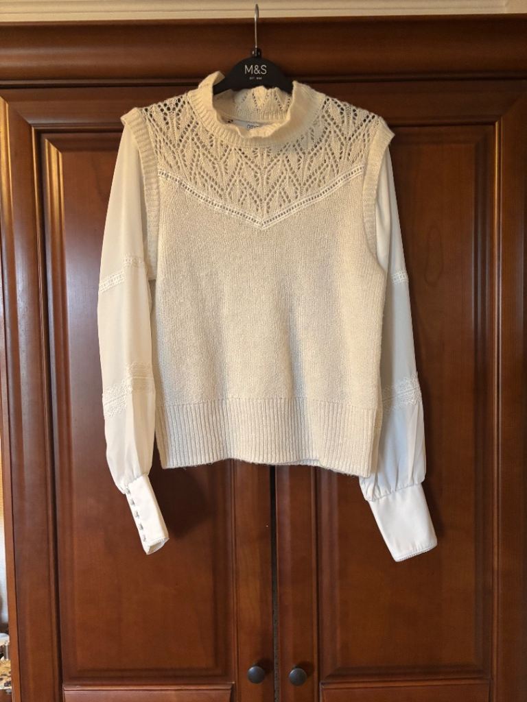 Next cream jumper size small 