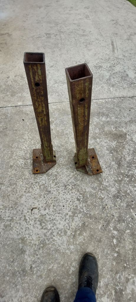 Massey ferguson 35 35x 135 240 roll bar brackets