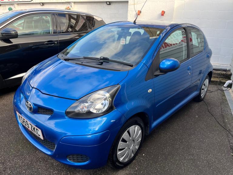 2010 Toyota AYGO 1.0 VVT-i Blue 5dr HATCHBACK Petrol Manual