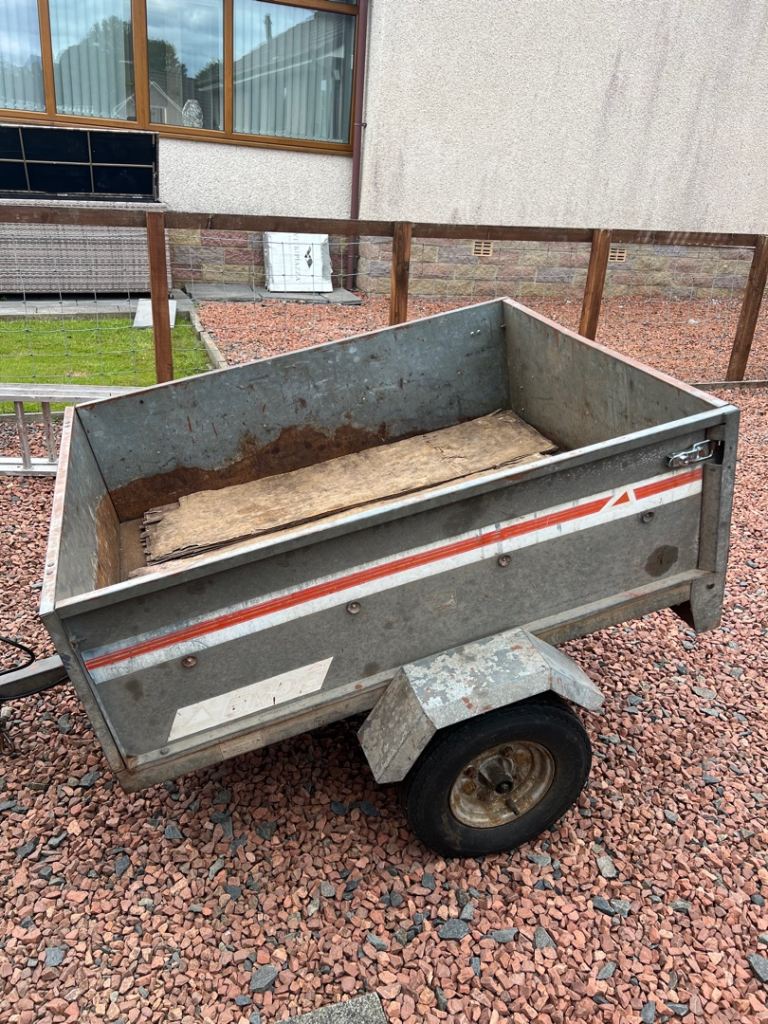 Erde 121  Trailer