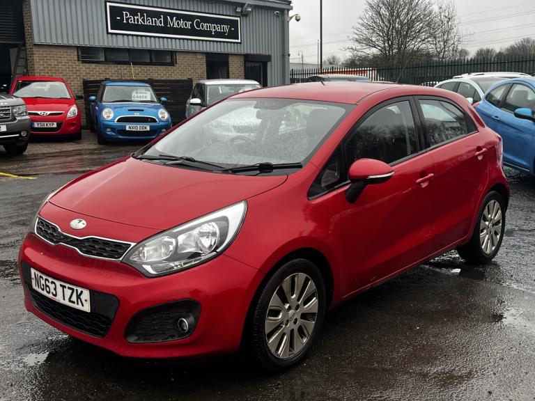 KIA RIO 1.3 2 2014