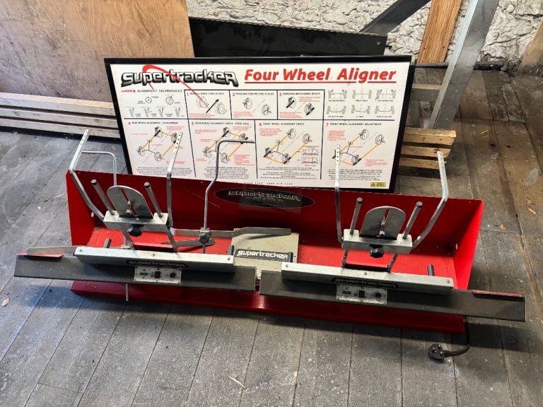 Supertracker laser wheel alignment garage equipment clear out