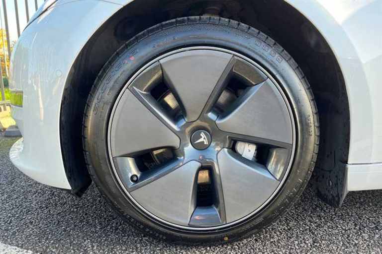 2021 Tesla Model 3 (Dual Motor) Long Range Saloon 4dr Electric Auto 4WDE (346 ps) Saloon Electric...