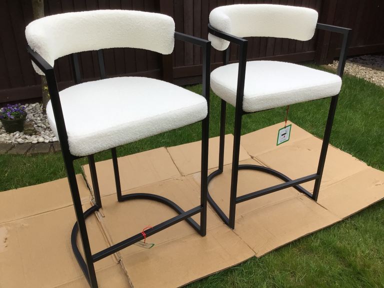 £86 (save £55), BRAND NEW SET OF 2, WAYFAIR BEATRYCE TEDDY BOUCLE ARMCHAIR BAR STOOLS BARSTOOLS 