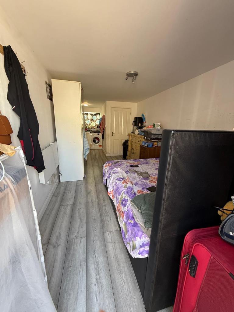 Studio available for rent 