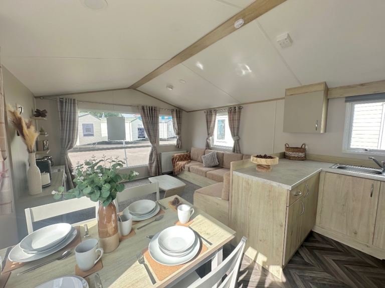 Cheap Caravan For Sale With 11.5 Month Usage Suffolk Coast Norfolk Border FREE Fees until 2028 