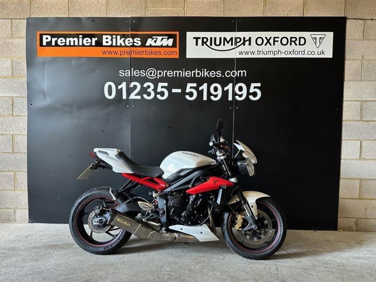 STUNNING 2017/17 TRIUMPH STREET TRIPLE 675 R ABS MOTORCYCLE 