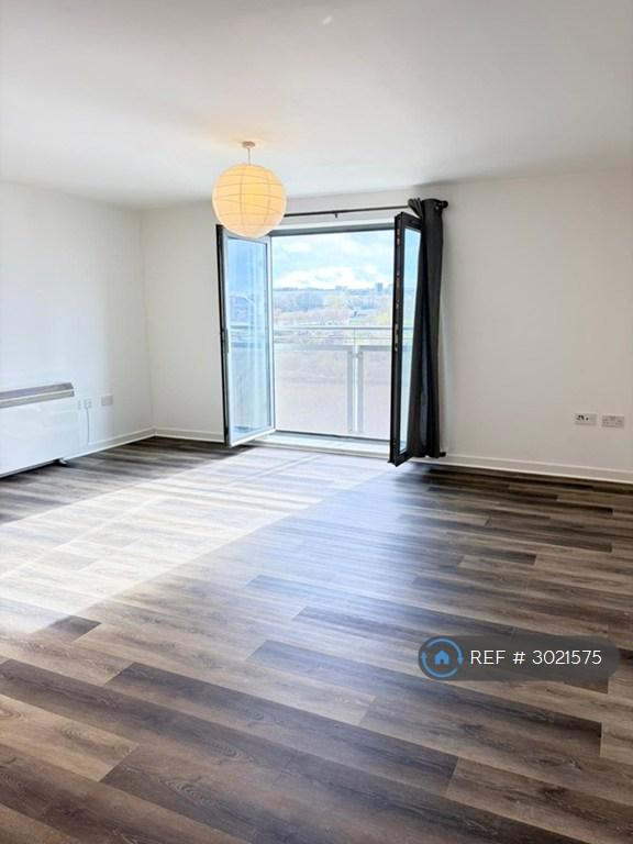 2 bedroom flat in St Lawrence Road, Newcastle Upon Tyne, NE6 (2 bed) (#3021575)