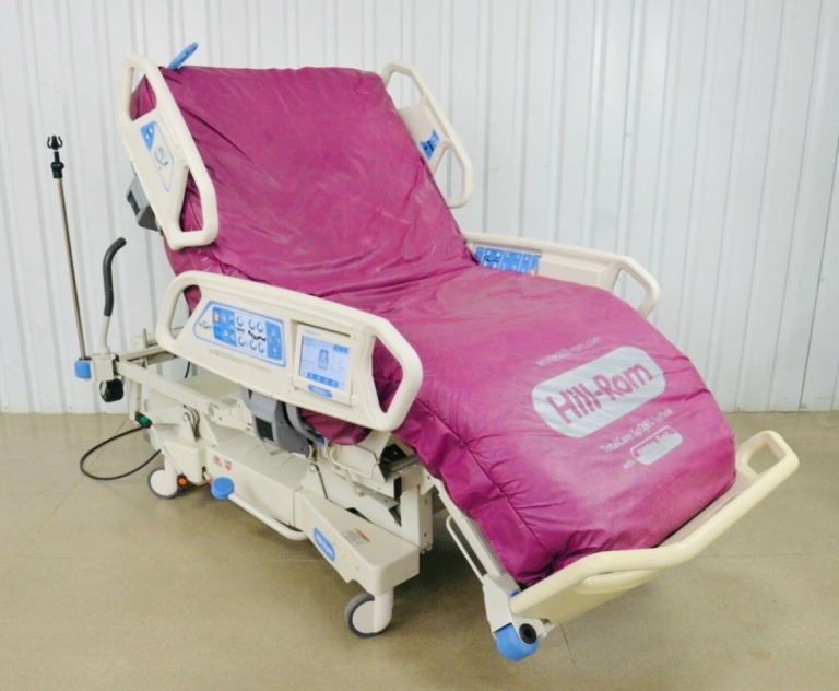Hill-Rom P1900 Hospital bed with Mattress