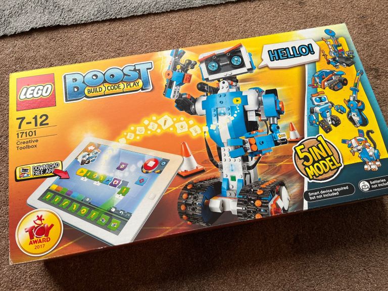 Lego boost creative toolbox, complete with box