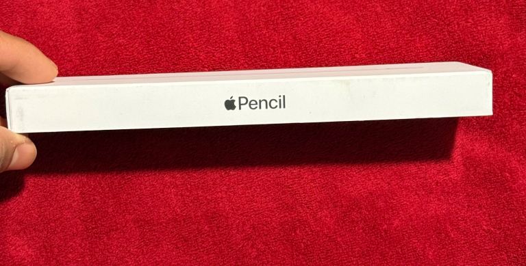 NEW Apple Pencil USB C 