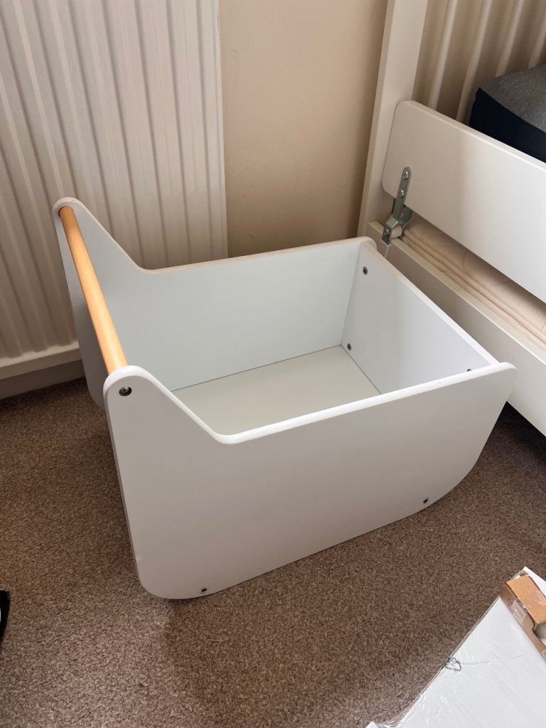 Free toy box
