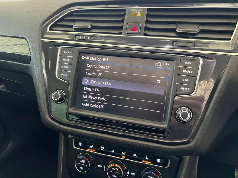 2017 Volkswagen Tiguan 2.0 TDi 150 4Motion SEL 5dr DSG ESTATE DIESEL Automatic