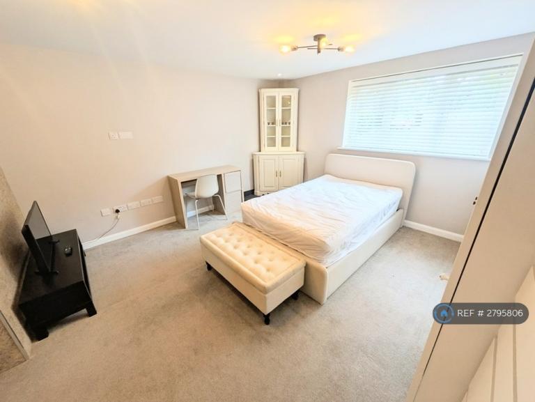 1 bedroom in Willow Drive, Bicester, OX26 (#2795806)
