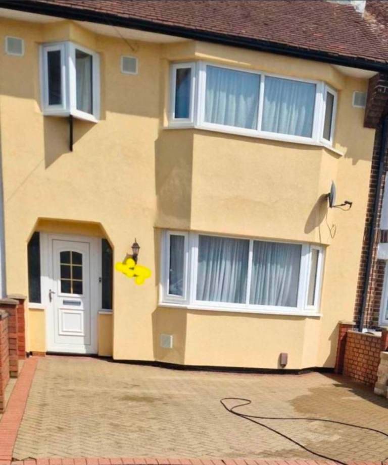 A single bedroom for rent in a quiet house