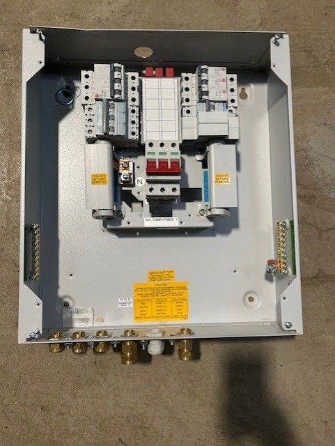 Wylex NHTN04L solar PV combiner box/distribution board and PSBL63-C MCB