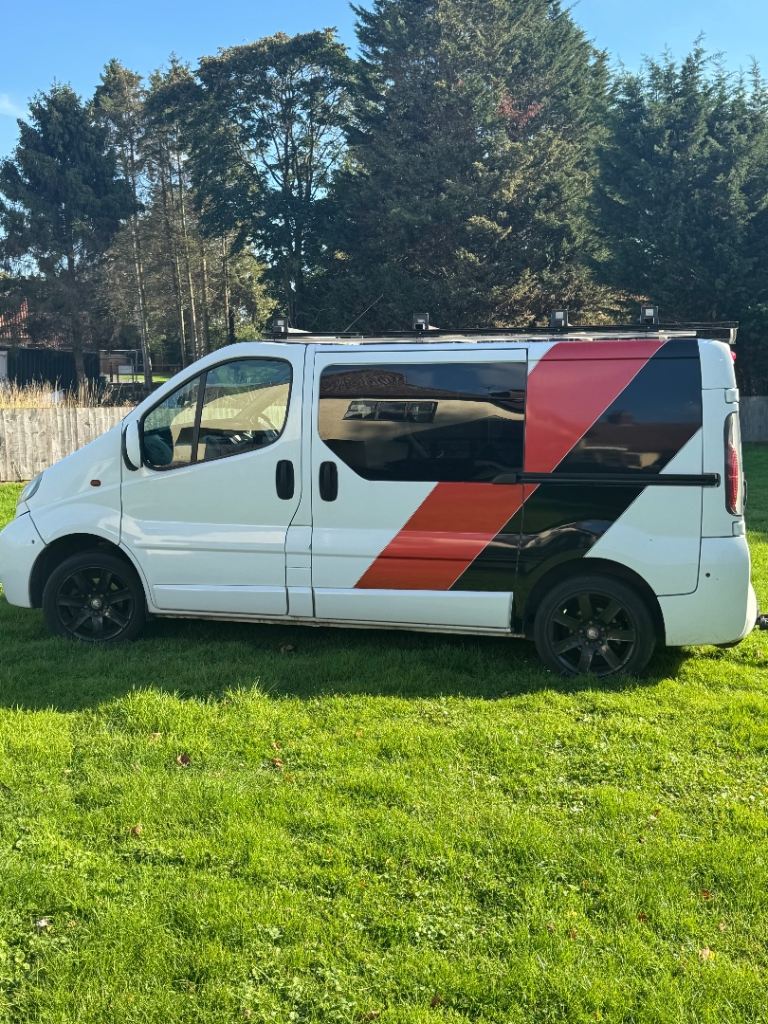 Campervan Vauxhall Vivaro 2 Berth 2006 