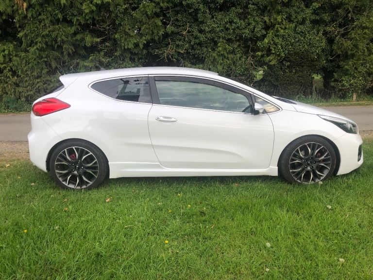 Kia, PRO CEED, Hatchback, 2015, Manual, 1591 (cc), 3 doors