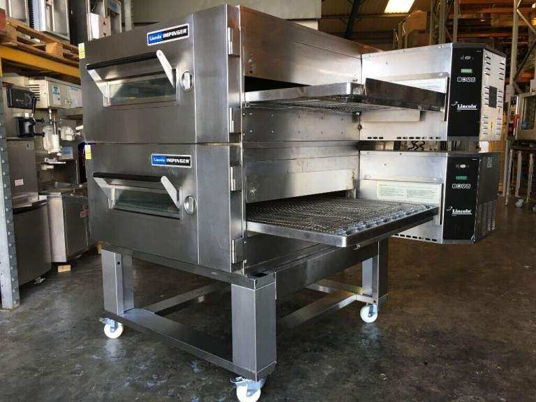 Lincoln Impinger Gas Conveyor Pizza ovens Supplied with Warranty and FREE Delivery