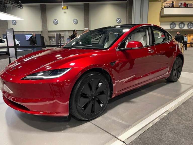  Tesla Model 3 (Dual Motor) Long Range Auto 4WDE 4dr Electric Automatic