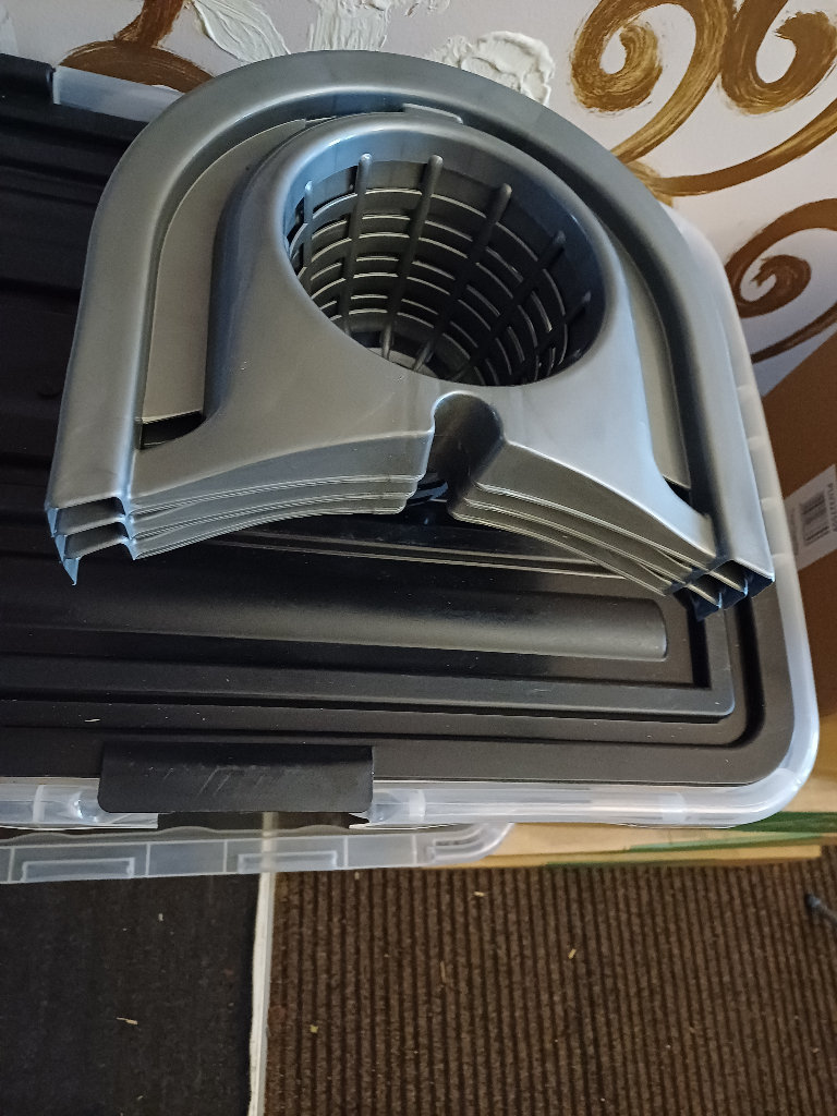 Brand new  mop Bucket whinger  £ 1 each