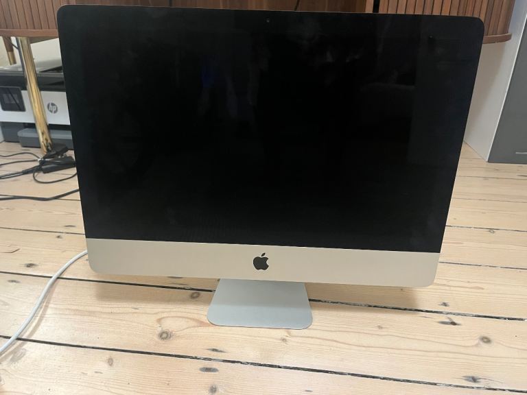 Apple iMac 21.5 inch Desktop Computer Late 2013