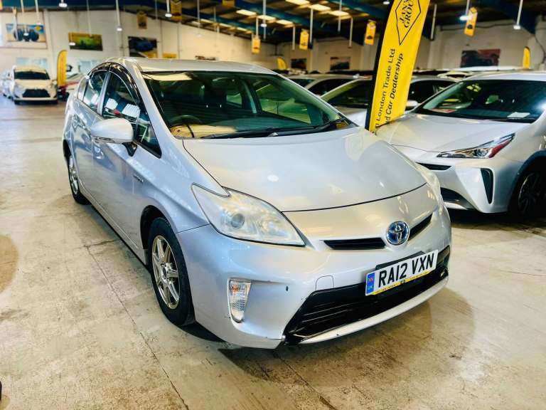 2012 Toyota Prius Toyota Prius Hybrid Petrol Silver 2012 5 Seater  1.8L Hybrid
