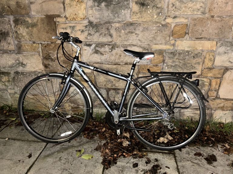 Trek navigator town bike 