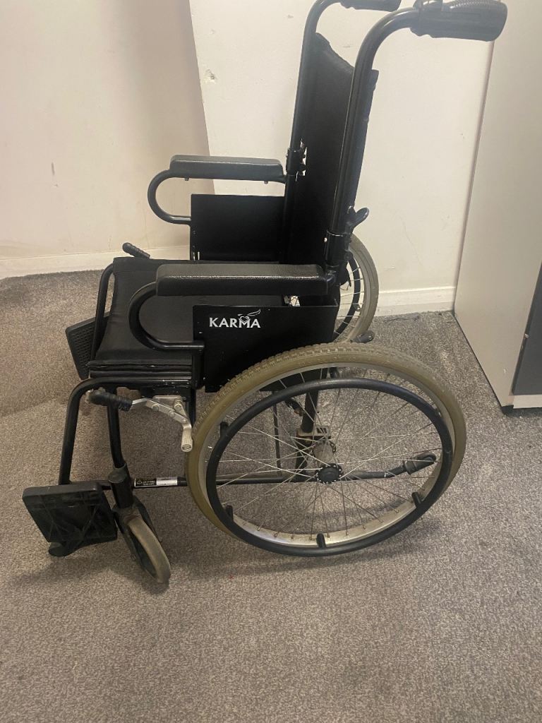 Karma Wheelchair – Good Condition, Black