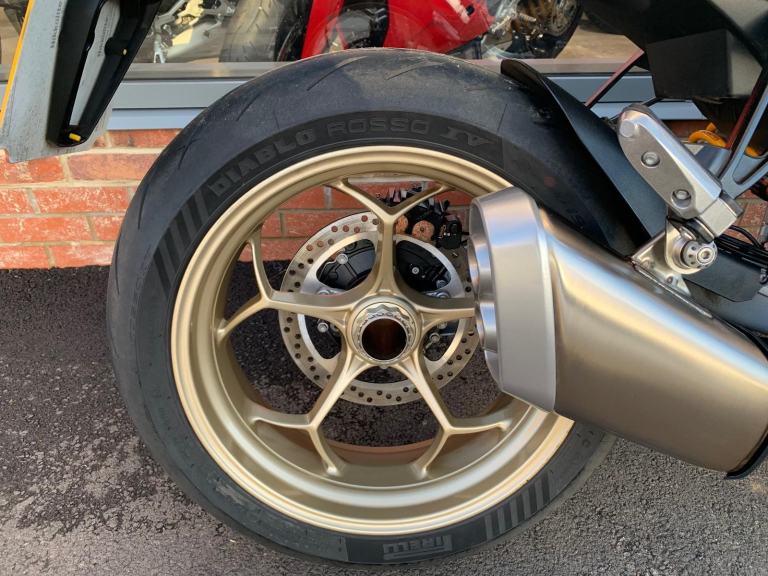 Moto Guzzi V100 Mandello S - 1268 miles - MOTO GUZZI WARRANTY UNTIL 21/07/27