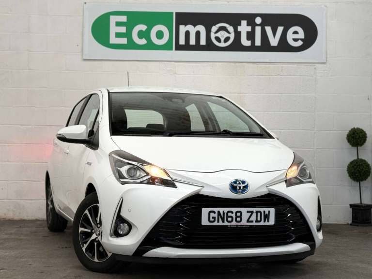 2018 Toyota Yaris 1.5 VVT-h Icon Tech Hatchback 5dr Petrol Hybrid E-CVT Euro 6 (s/s) (100 ps) Hat...