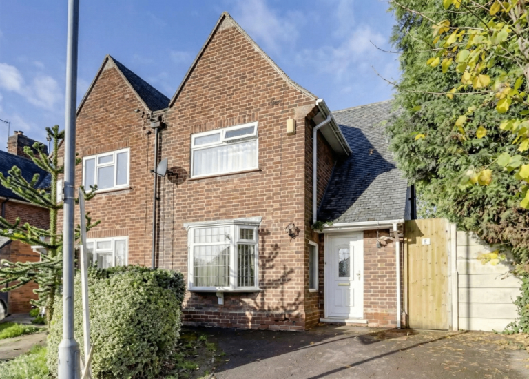 3 Bedroom Semi Detached, Arnold, Nottingham