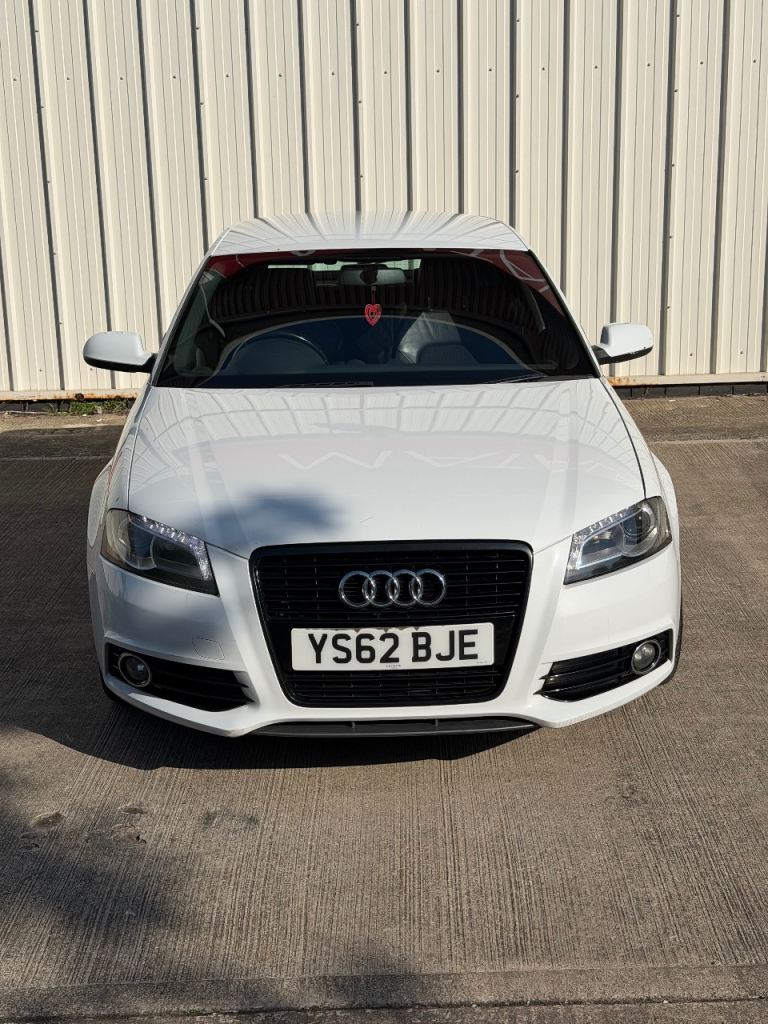 Audi, A3, Hatchback, 2012, Semi-Auto, 1968 (cc), 5 doors