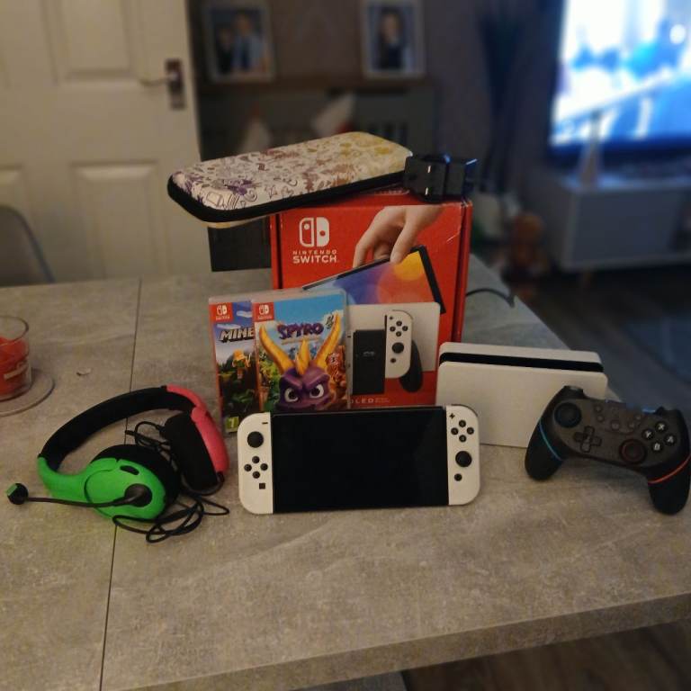 image for Nintendo switch Oled 