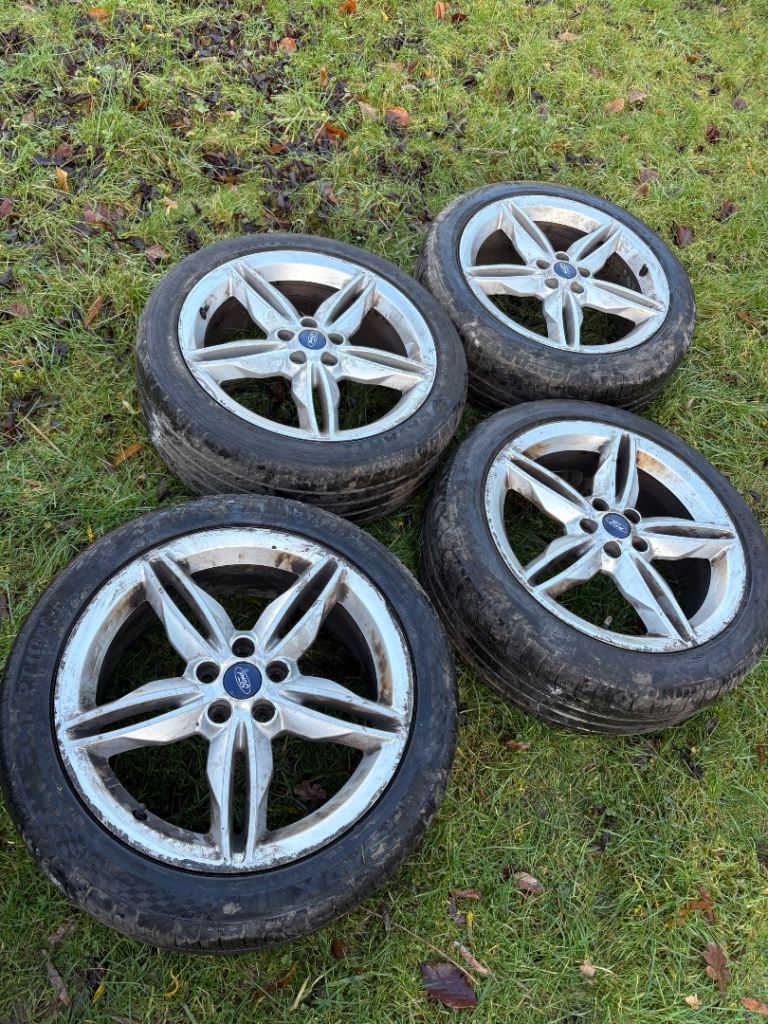 Genuine Ford Kuga MK2 Titanium X Sport 19" Alloy Wheels Grey 5x108