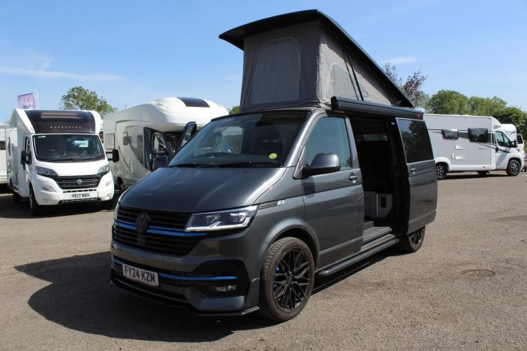 Volkswagen Transporter 2.0 TDI T30 Highline Panel Van 5dr Diesel DSG ... 2024/24