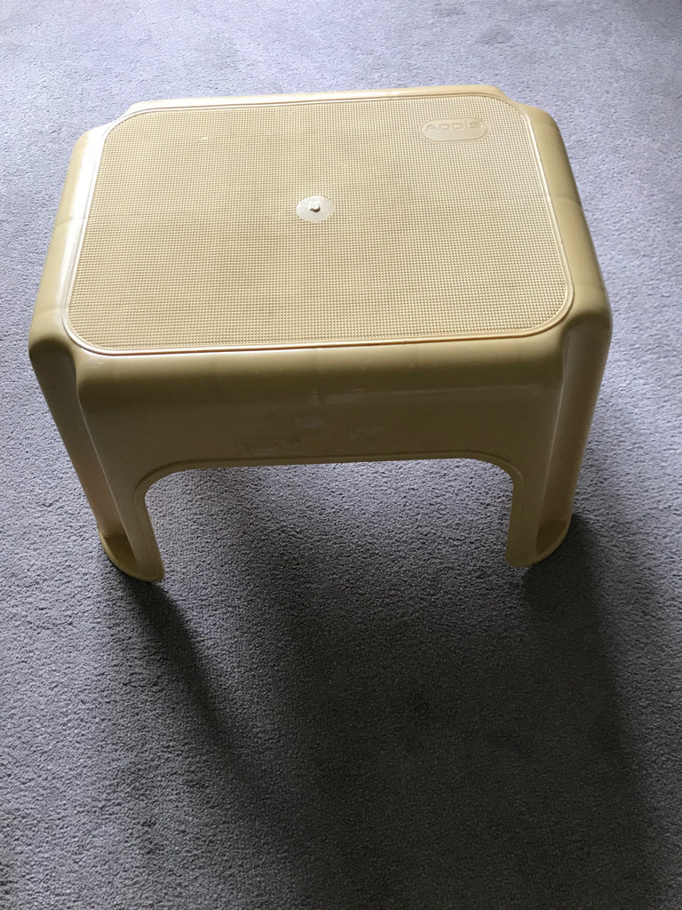 Step suitable for home or caravan use 