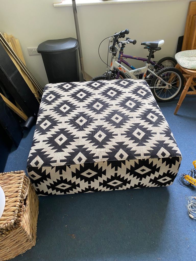 DFS Calix Footstool