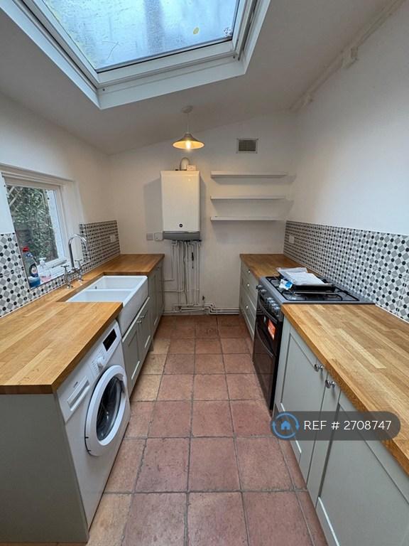 image for 3 bedroom house in London, London, SE24 (3 bed) (#2708747)