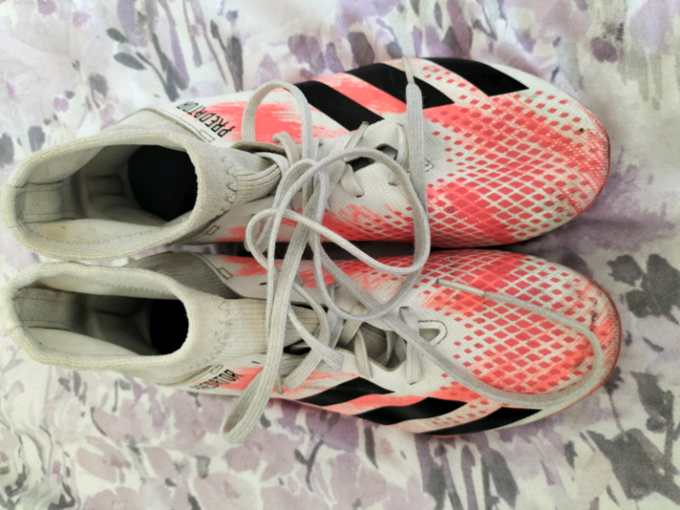 Boys football boots size UK 5 in used condition 