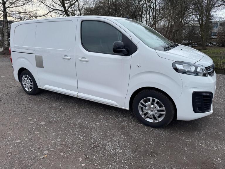 2022 Vauxhall Vivaro 1.5 Turbo D 2700 Sportive L1 H1 Euro 6 (s/s) 6dr PANEL VAN Diesel Manual