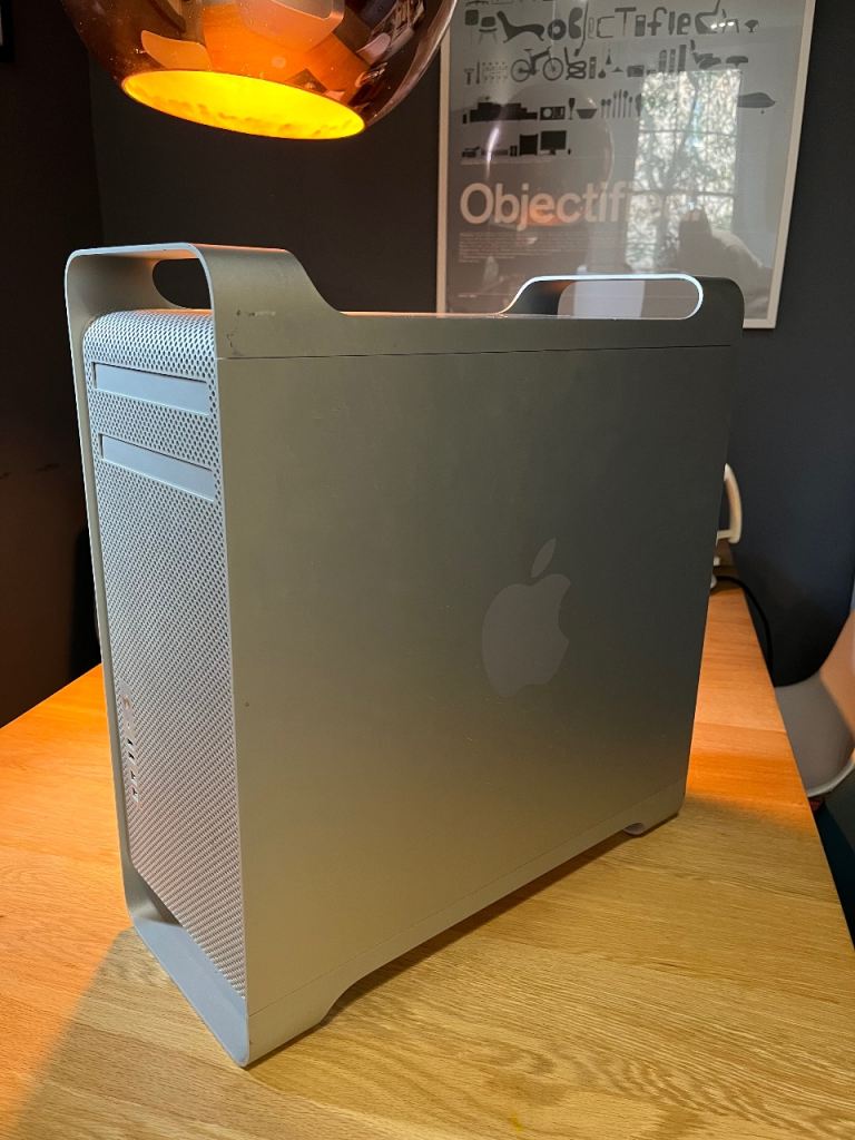 Mac Pro, 32GB RAM, RX580 8GB gpu, 256GB SSD + 1TB HD