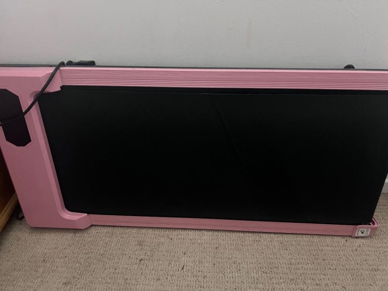 Walking pad / treadmill 