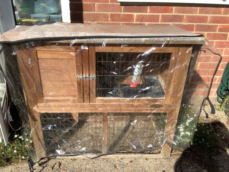 GUINEA PIG HUTCH